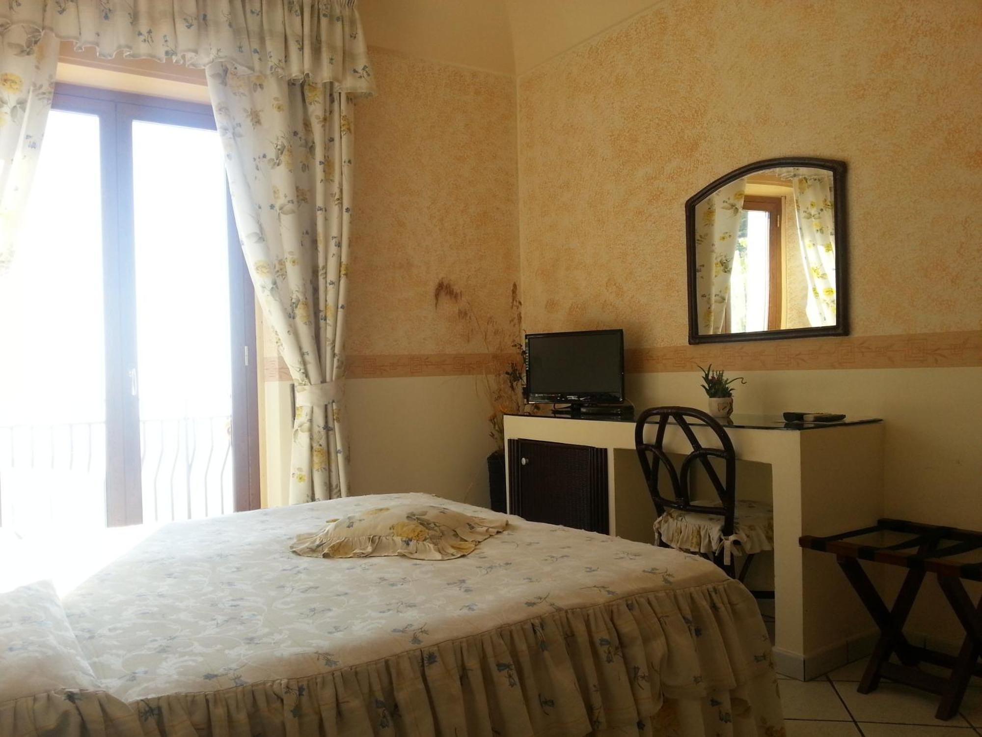 Fico D'India Relais Hotel Furore Ruang foto